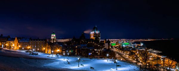 Cielo casas nieve. Frontenac Nocturno