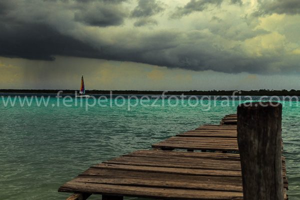 Muelle en laguna 7 colores Bacalar. Venta fotograia Bacalar