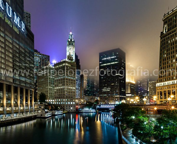 Fotografia nocturna Rio Chicago Skyline. Venta Fotografia Chicago.
