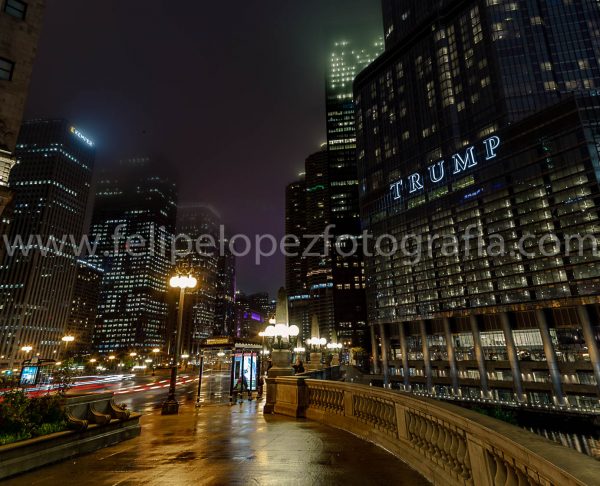 Skyline Chicago sobre Wacker. Fotografia Wacker