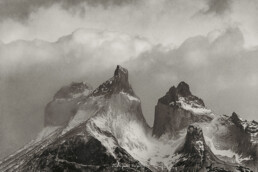 monta&ntilde;a macizo, los cuernos, torres del paine, chile, roca.